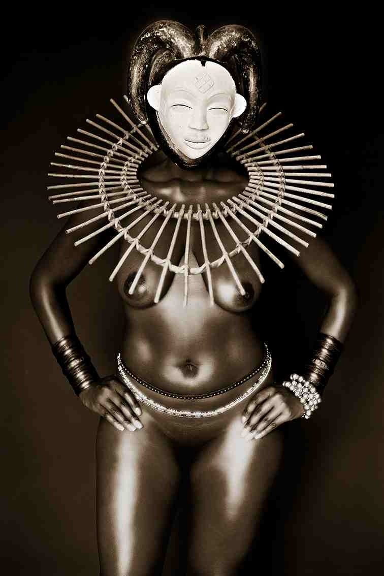 African Queen Nude 94