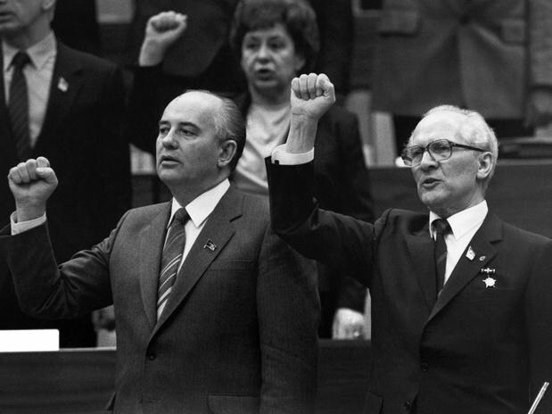 ‪En principio hoy vuelve Gorbachev a la actividad públics tras 6 semanas de ausencia, q han encendido las alarmas sobre su salud #m290987‬