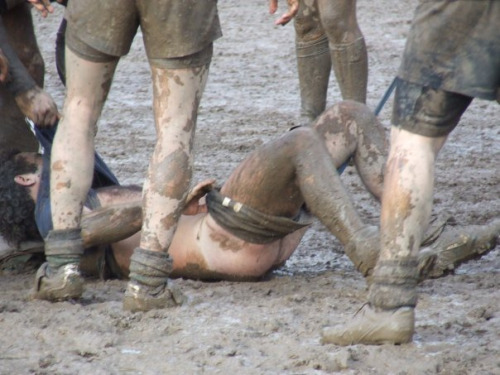 Nude Sex In The Mud 14