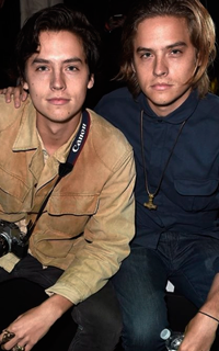 Dylan Sprouse Tumblr_omk69rnxQz1sill5mo7_250