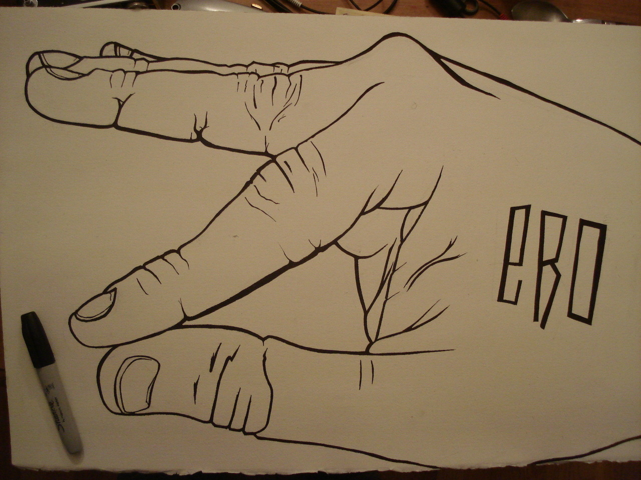 Get it? It says Zero. The fingers make a Z! gradea.tumblr.com