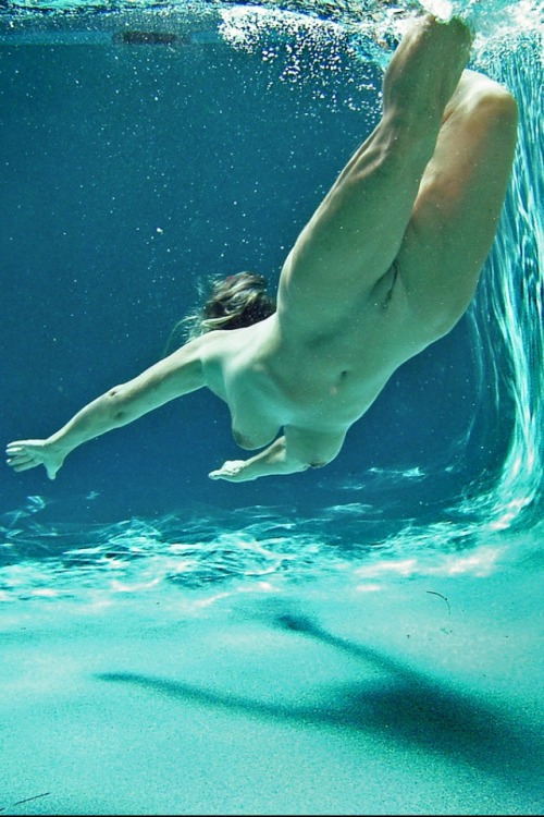 Nude Diving Women Gallery 47