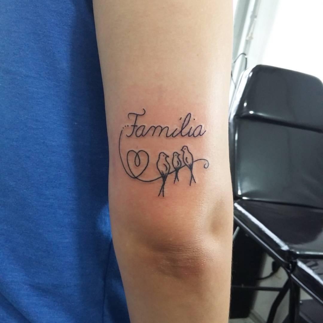 Daniela Mansur Tatuadora Black Magic Tattoo — Família 