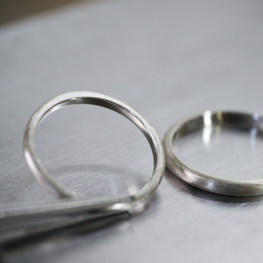 シルバーのリング角度３　マリッジリングのサンプル　屋久島でつくる結婚指輪