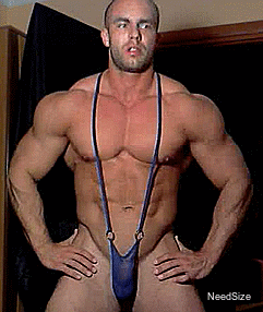 keepemgrowin:
“This is how all muscleboys should dress…
”