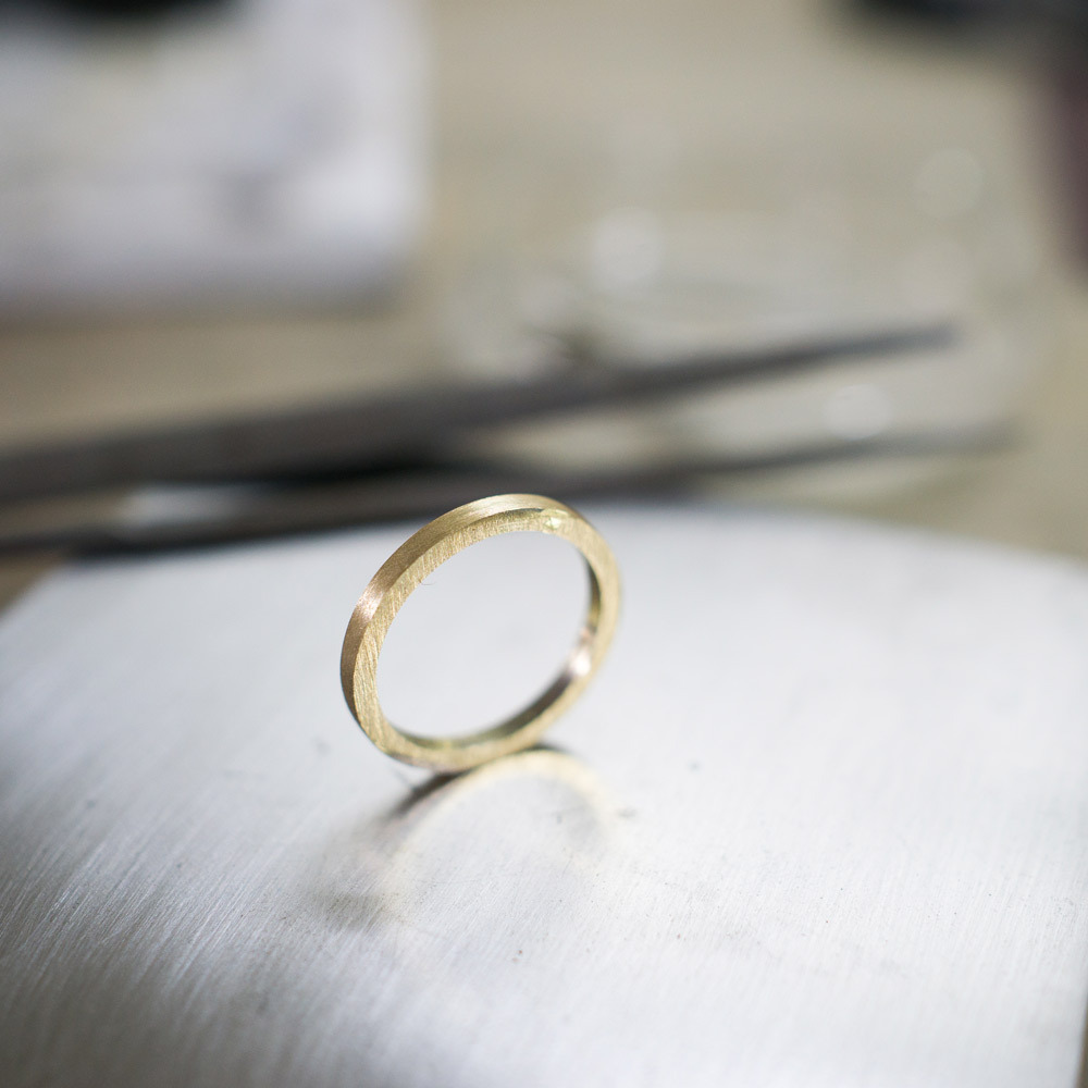 iマリッジリングの制作過程　屋久島の月モチーフ　ゴールドリング　屋久島でつくる結婚指輪