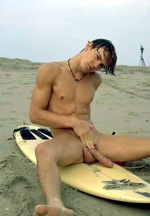 nude surfer at the beach
#surfing