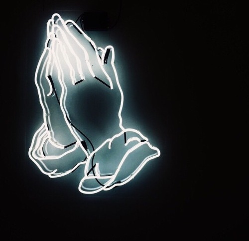 praying hands drake | Tumblr