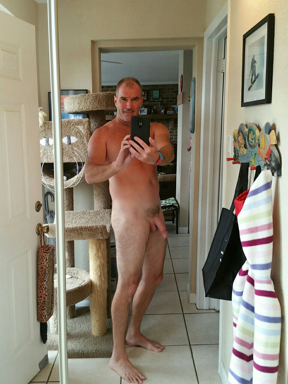 older hung men nude selfie xxx gallery pic