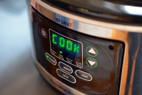 Giveaway Time! Hamilton Beach Slow Cookers Up For Grabs! by Michelle Tam https://nomnompaleo.com