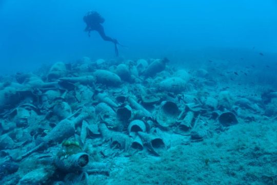 Significant Finds from Underwater Excavation at Delos