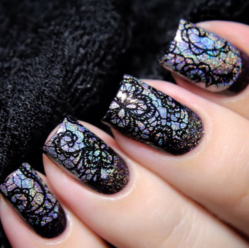 lace manicure | Tumblr