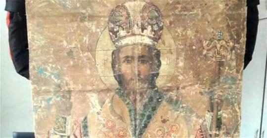 Priceless 18th century icon seized in car trunk in Turkey’s Adana