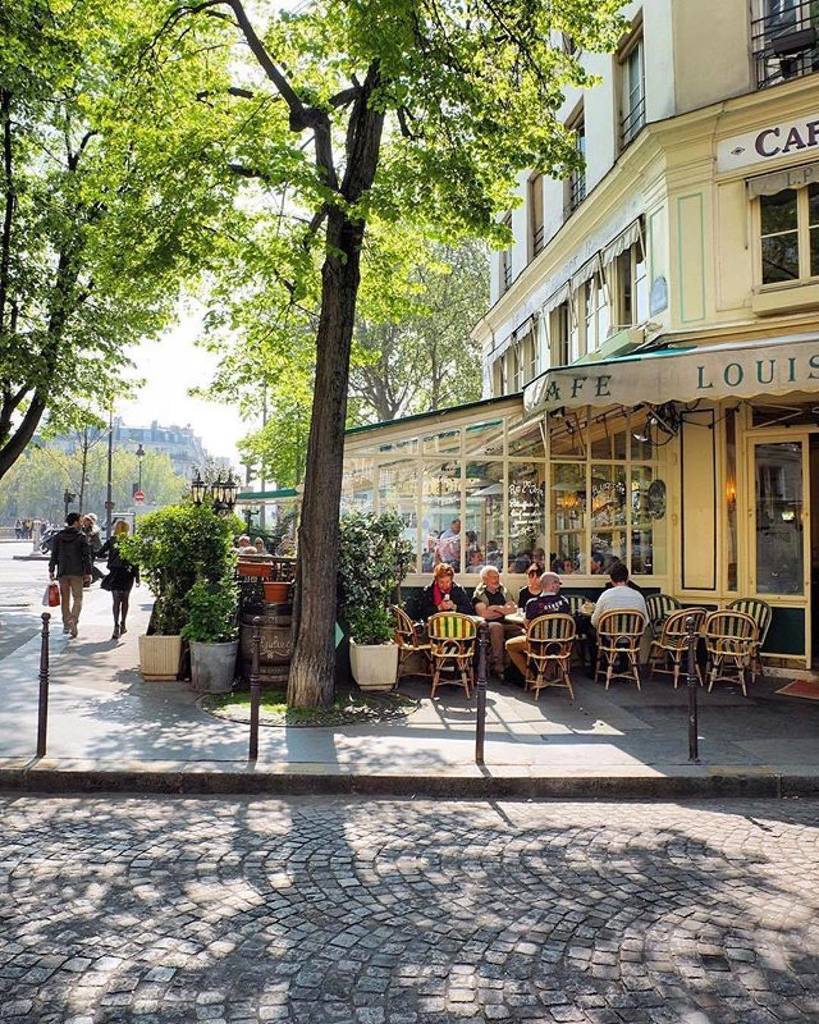 Café-Restaurant Louis Philippe, 66 Quai de l'Hôtel de ville, Paris 4e. Photo Régine Semaan.