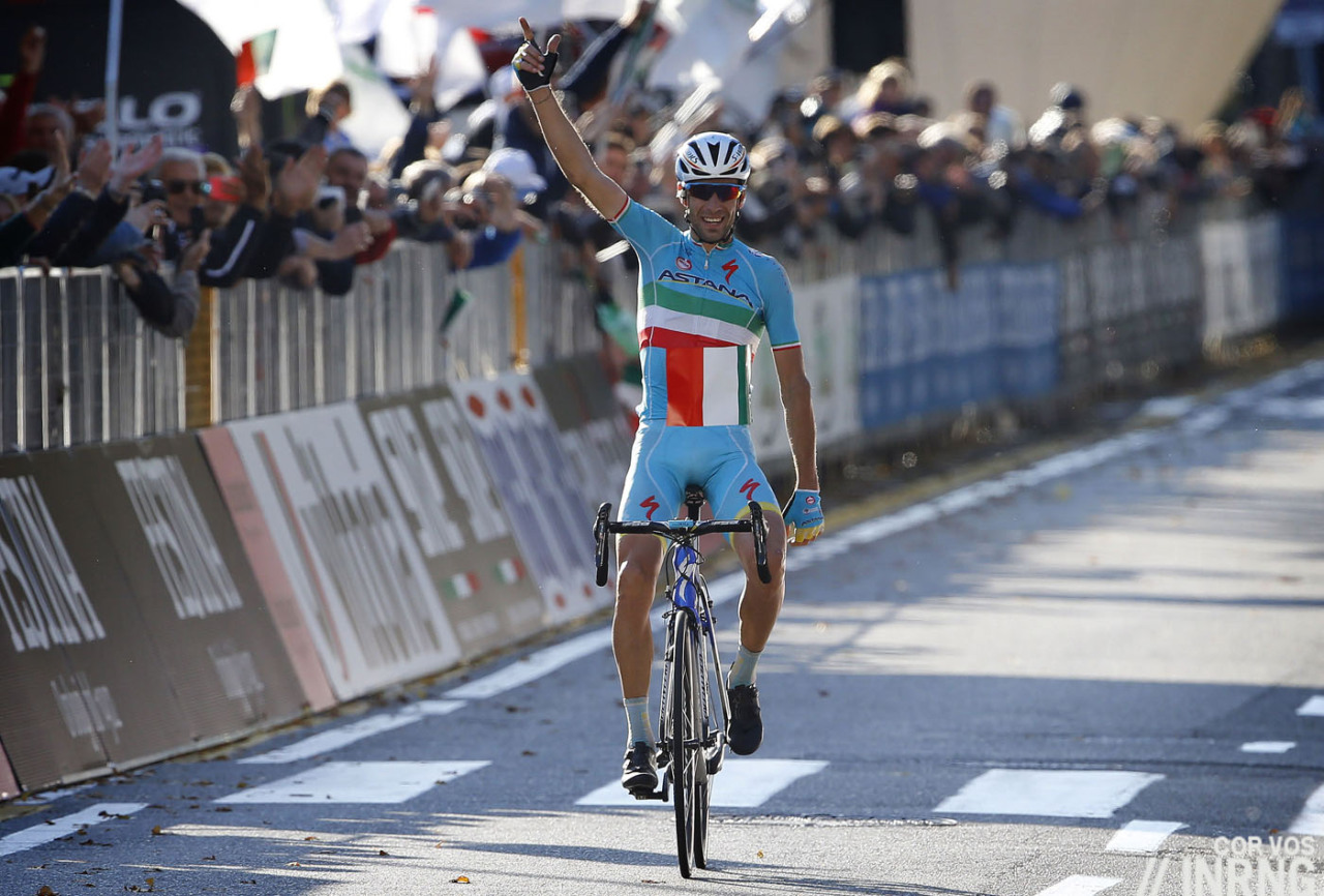 Vincenzo Nibali wins Il Lombardia in 2015