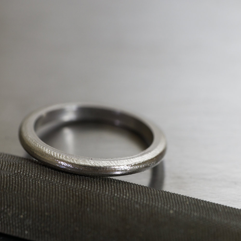 オーダーメイドの結婚指輪　制作途中　プラチナリング　