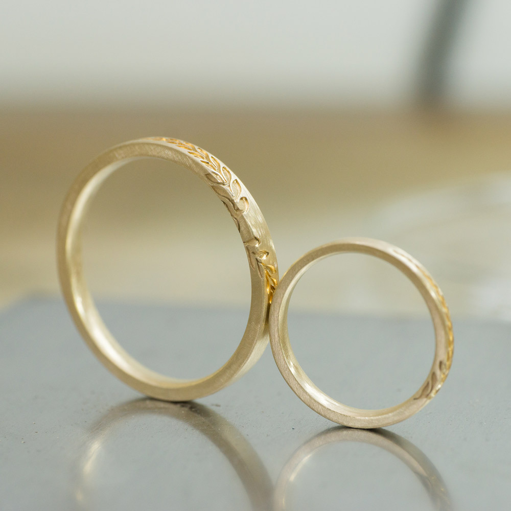 オーダーメイドマリッジリングの制作風景　ゴールド　屋久島のシダ模様　屋久島でつくる結婚指輪