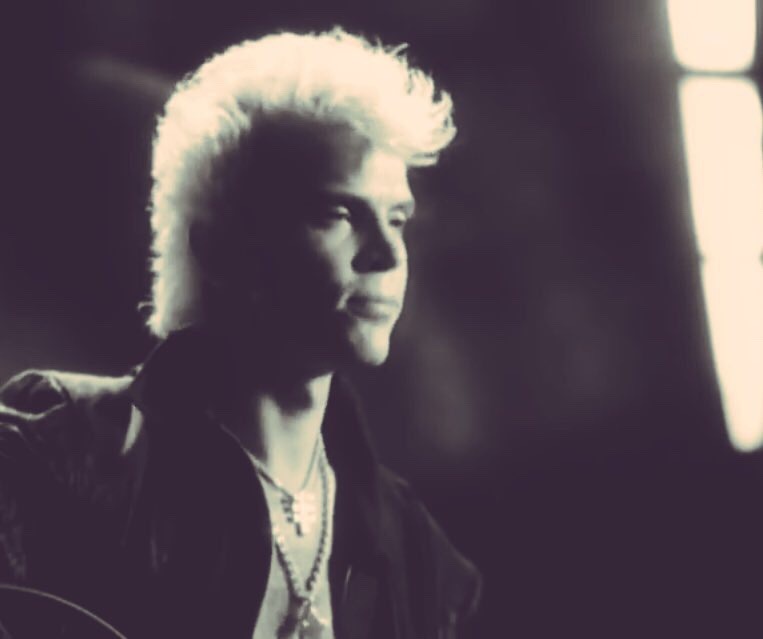 ‪Minutos musicales: Billy Idol (31) “Sweet sixteen” del álbum “Whiplash smile” (1987) #l270787 ‬