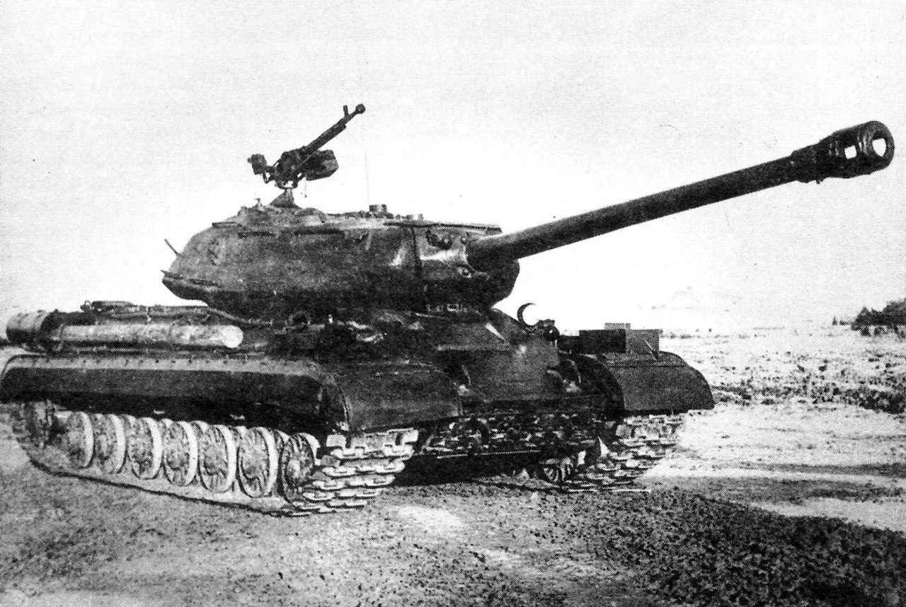Soviet heavy tank is-4