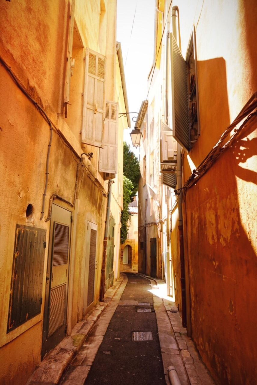 Aix-En-Provence, France If the rain here is pure romance, the light is pure magic. —- View: My portfolio, My Gear List, My NYC Blog, On G+,email me, or ask for help.