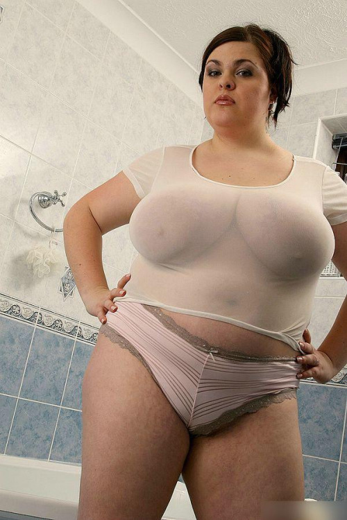 Milf porn Jiggle belly brunette bbw 4, Homemade fuck on nakedpics.nakedgirlfuck.com