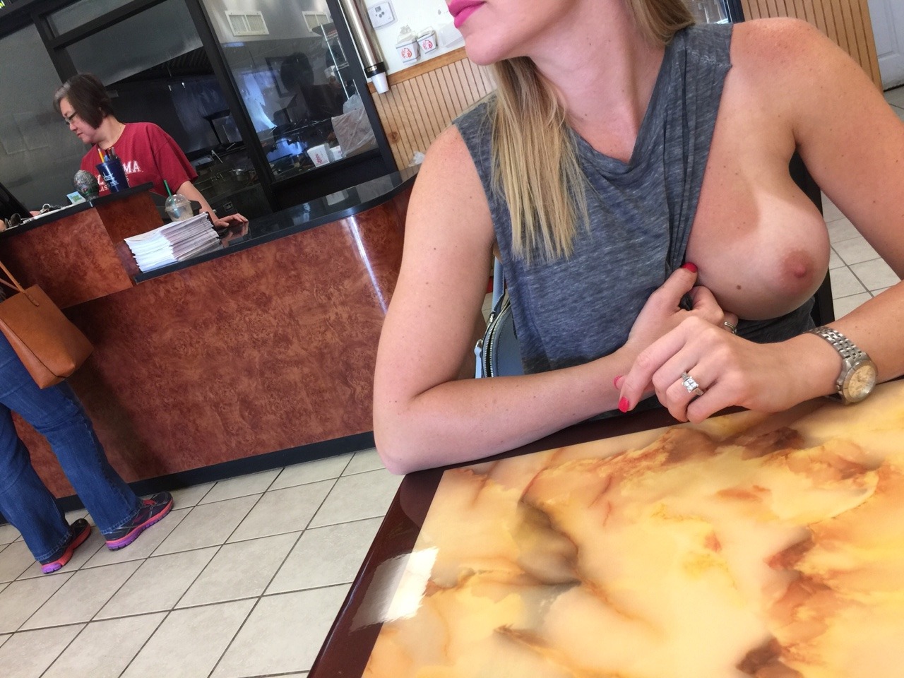 Sexy Wife Flashing In Public G R L 7242 The Best Porn Website