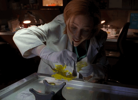Ordenando los episodios de comedia de 'Expediente X' de peor a mejor antes de la emisión de 'Mulder and Scully meet the Were-Monster'