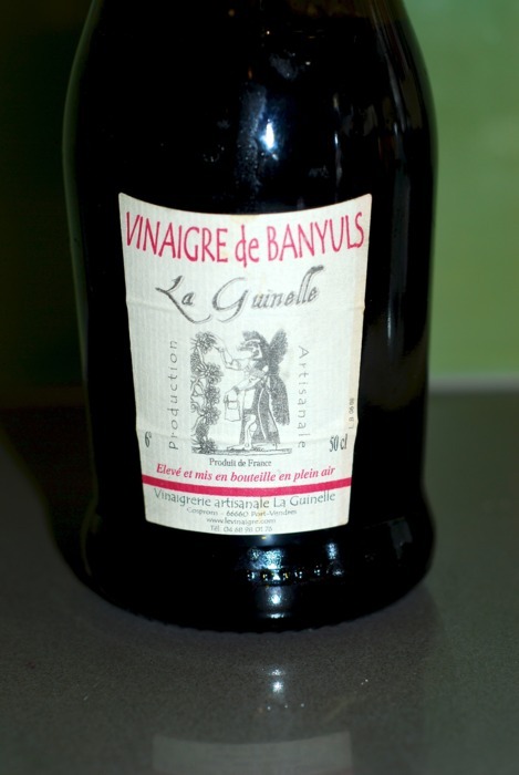 A close up of the label on a Banyuls vinegar bottle.