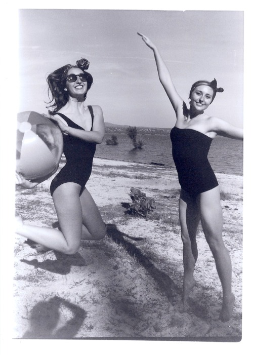 Girls On The Beach On Tumblr-9756
