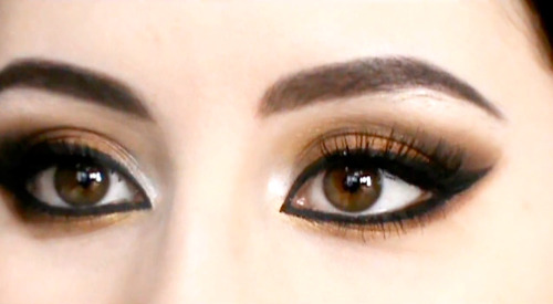 What is Arabic eye makeup?