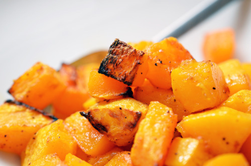 Paleo and Whole30 roasted butternut squash.