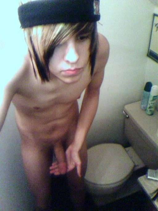 Bathroom teen hidden cam
